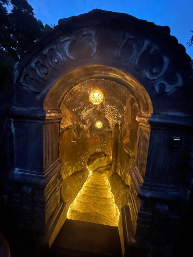 Rai'S Coorg Cave House Villa มาดิเครี ภายนอก รูปภาพ