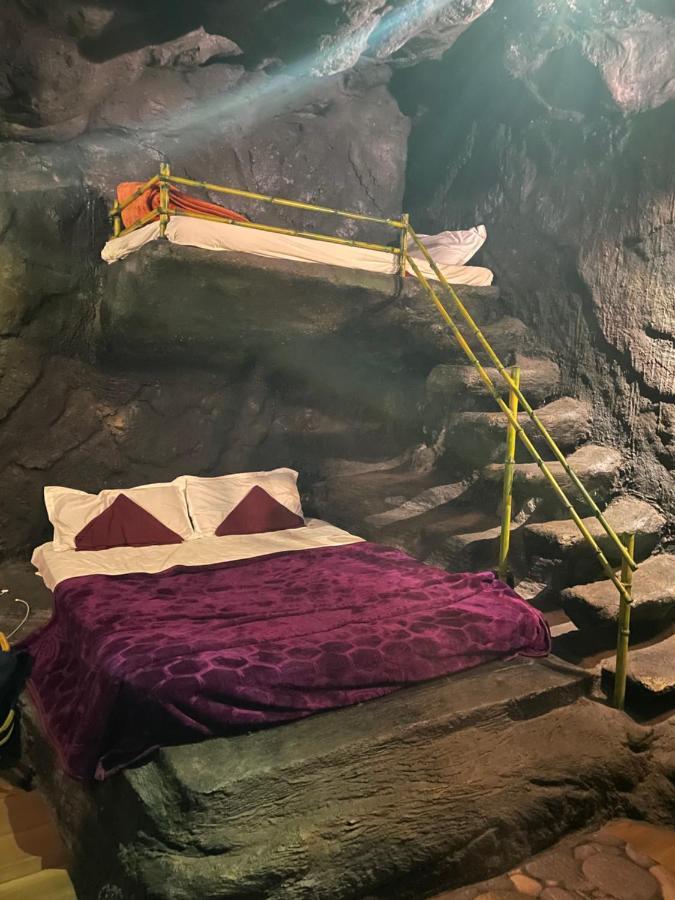 Rai'S Coorg Cave House Villa มาดิเครี ภายนอก รูปภาพ
